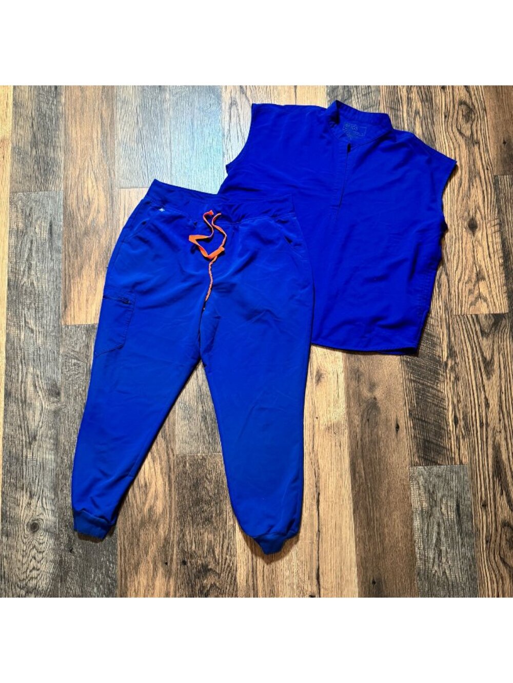FIGS Set Zamora Jogger Scrub Pant & Rafaela Oversized Scrub Top Royal Blue XL